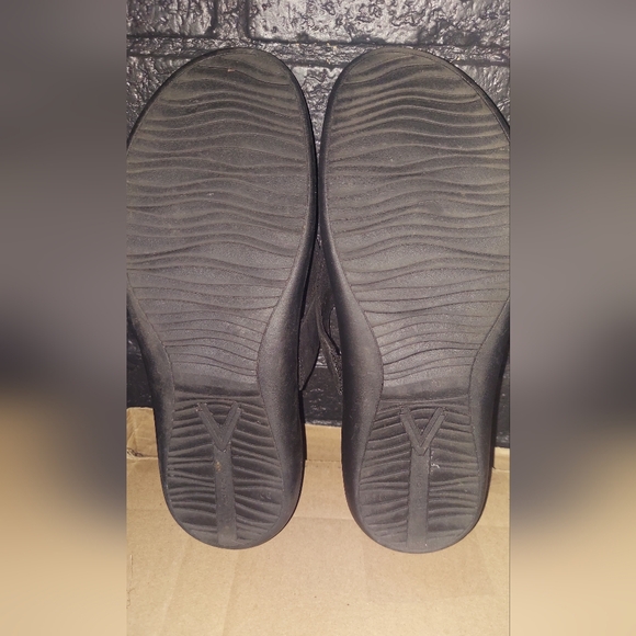 Vionic Activate RX - Picture 3 of 3